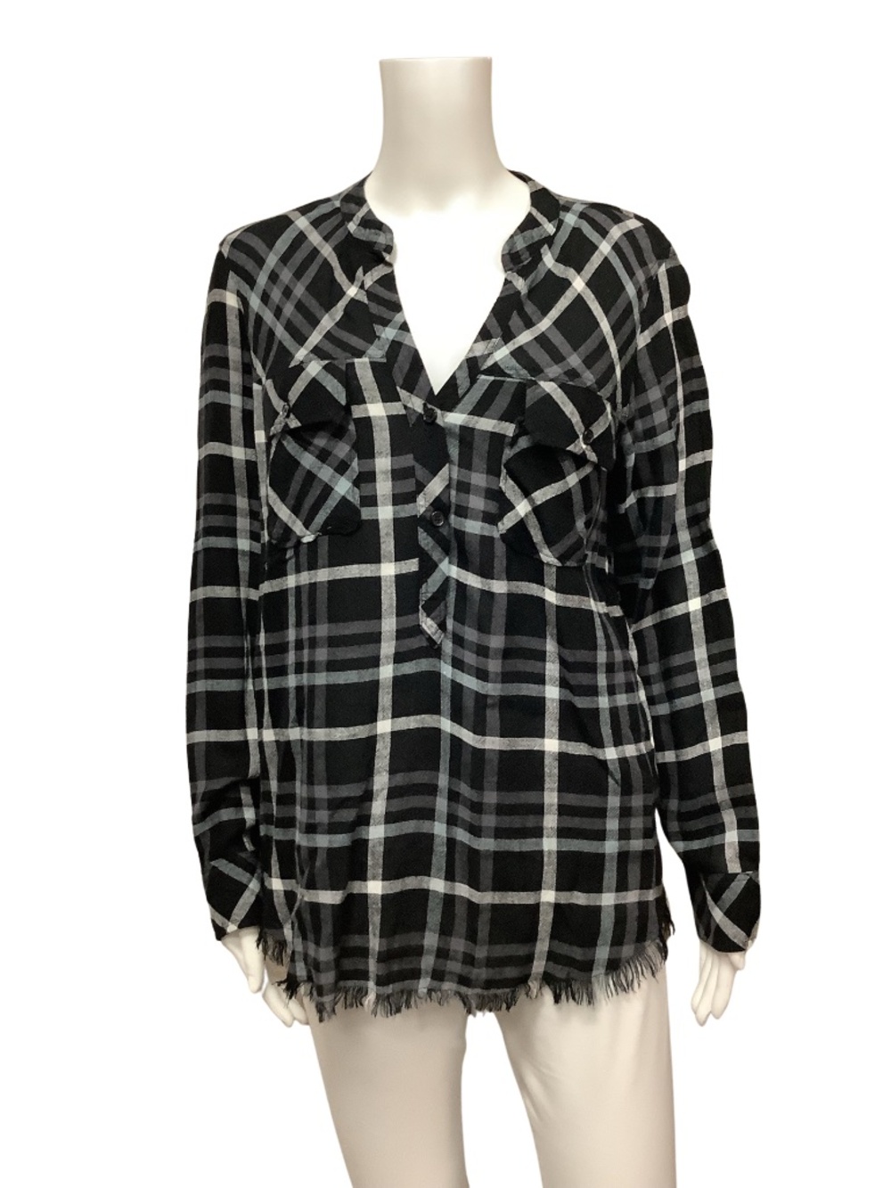 Rails Women's Top Plaid Print 3/4 Button Raw Hem Size: M